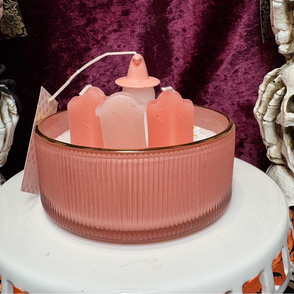Cupcakes & Cashmere Pastel Pink Halloween Ghost Daisy Grave Stone 3 Wick Candle - Picture 3 of 12
